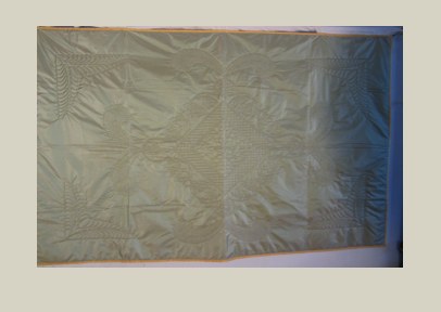 Green Feathers & Grapes — whole cloth Quilt, 20. Jahrhundert